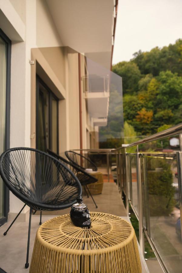 Hotel Sub Cetate Rîşnov Exterior foto
