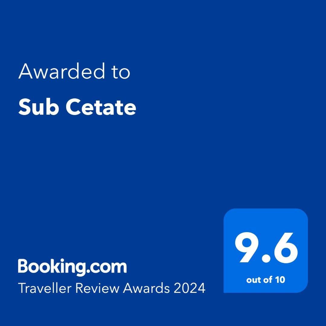 Hotel Sub Cetate Rîşnov Exterior foto